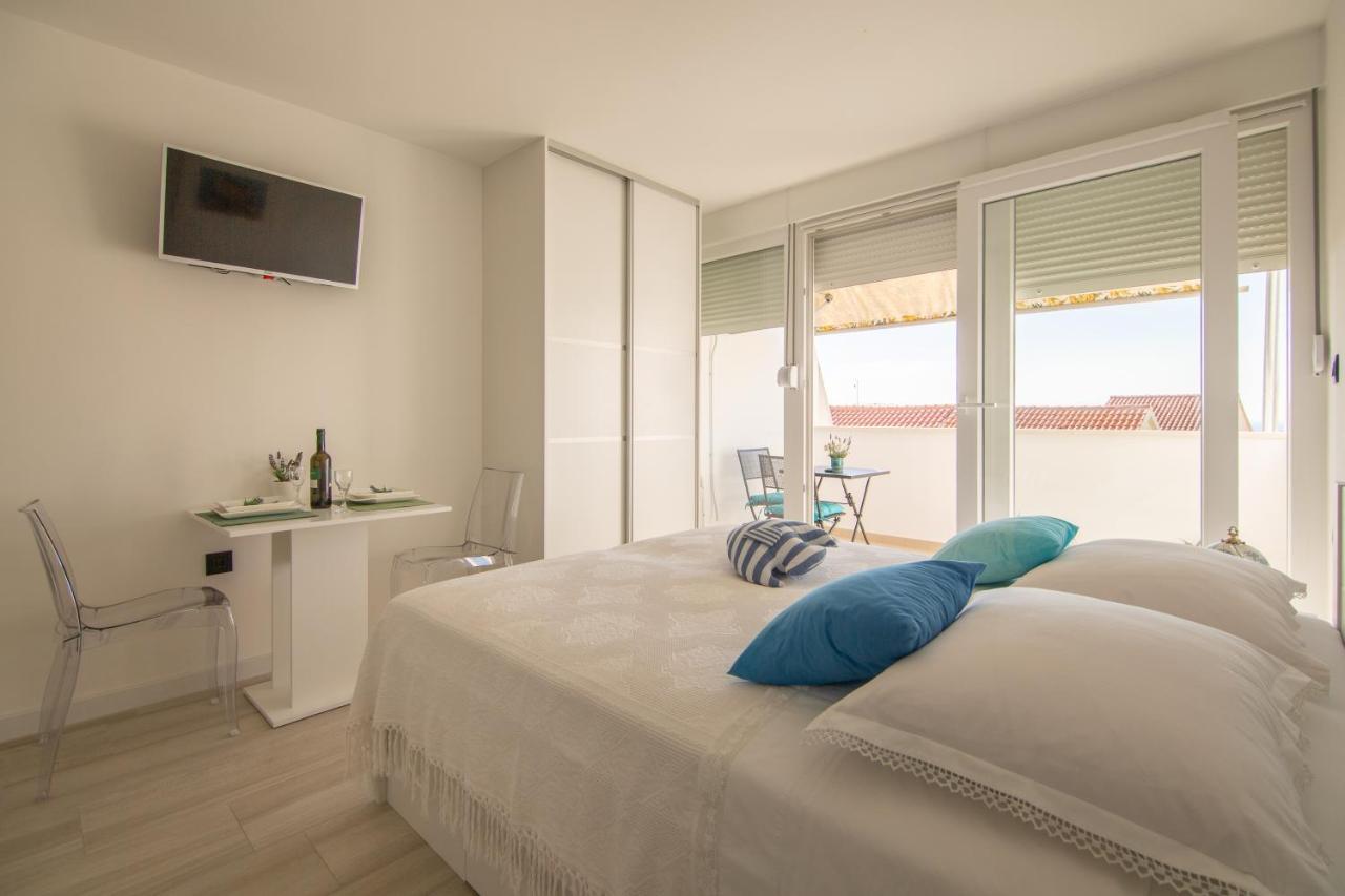 Apartments Nona Draga 코미자 외부 사진